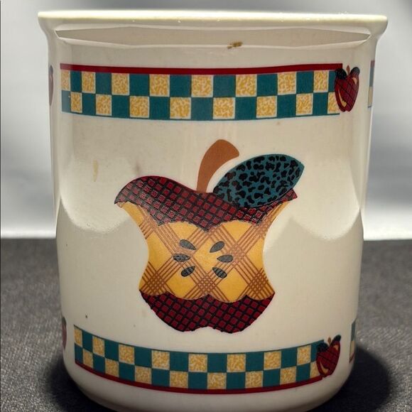 Vintage Apple Design Ceramic Mug - Picture 3 of 7